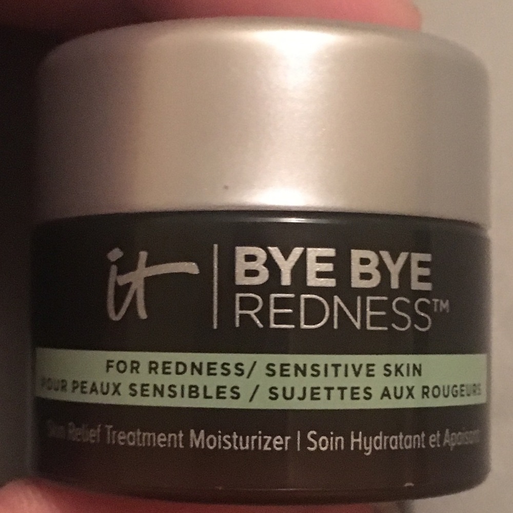 It Cosmetics Bye Bye Redness Sample